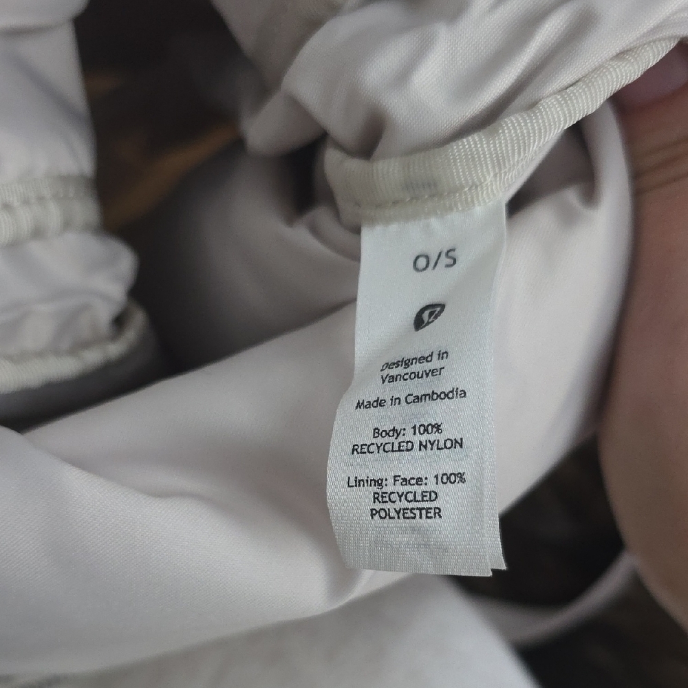 Lululemon Athletica Cream Crossbody Bag - Picture 6 of 8